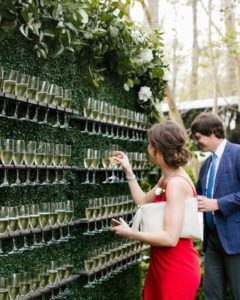 muro champagne boda
